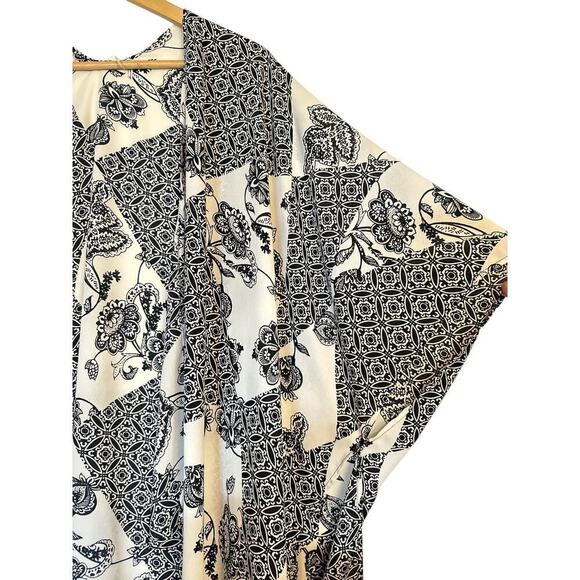 Lush Women's Open Front Boho Floral Tile Print  Wrap Kimono One Size Black White - Picture 3 of 6